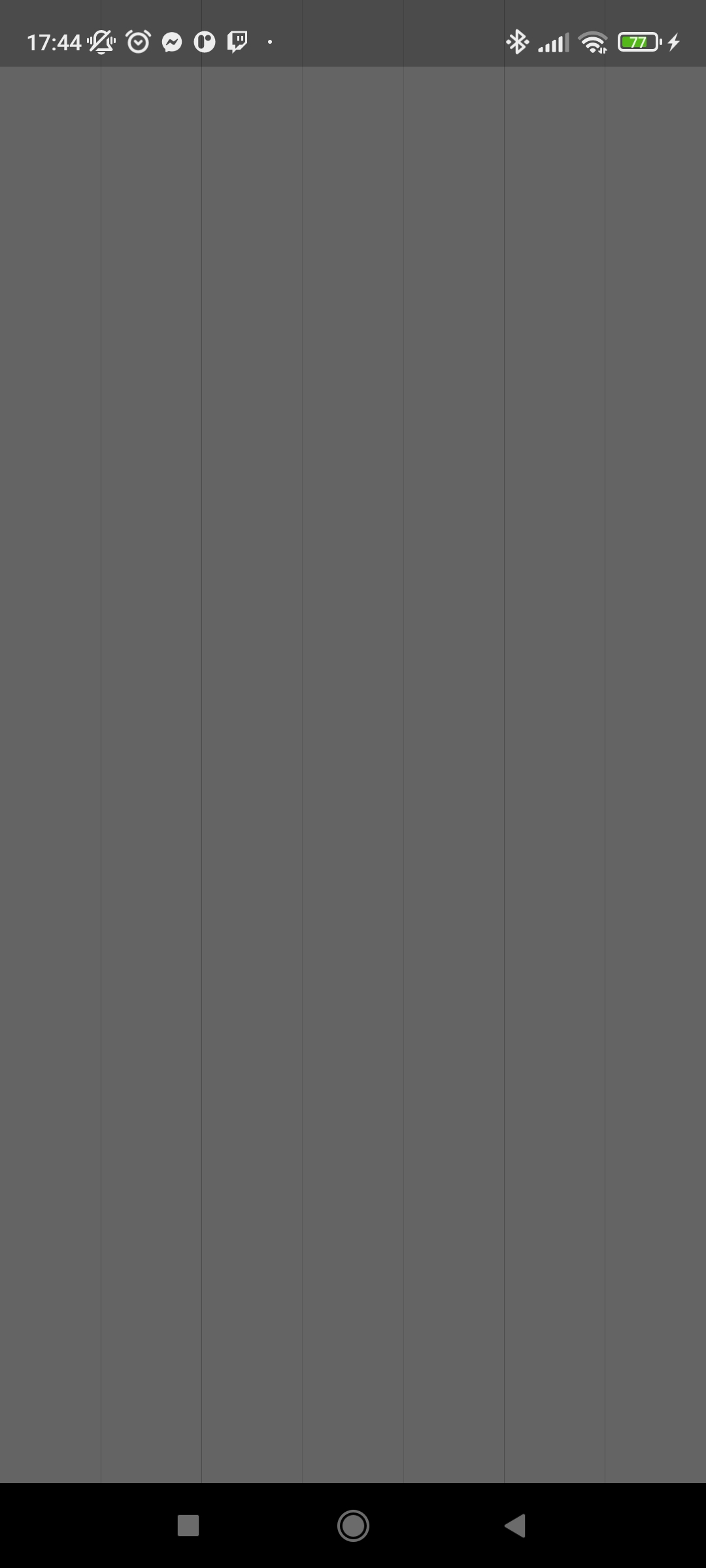 Thin gap between two adjacent containers of the same color